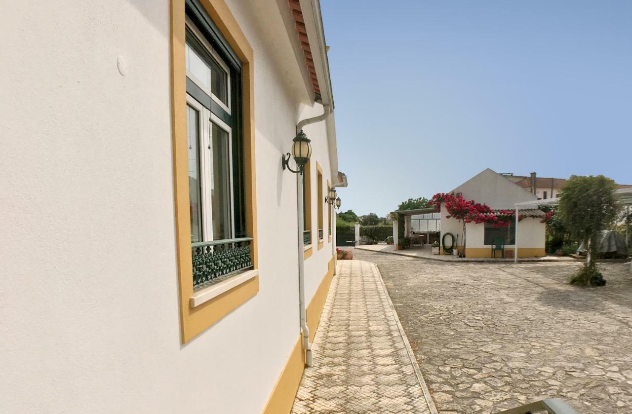 Gasthaus Casa Robusto Salvaterra de Magos Exterior foto